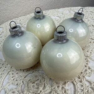 Set Of 4 VTG Shiny Brite White Patina Christmas Ornament 1940s-1950s